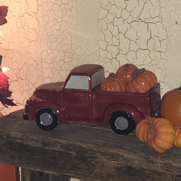 Meet your Posher, Tracie - Picture 1 of 1